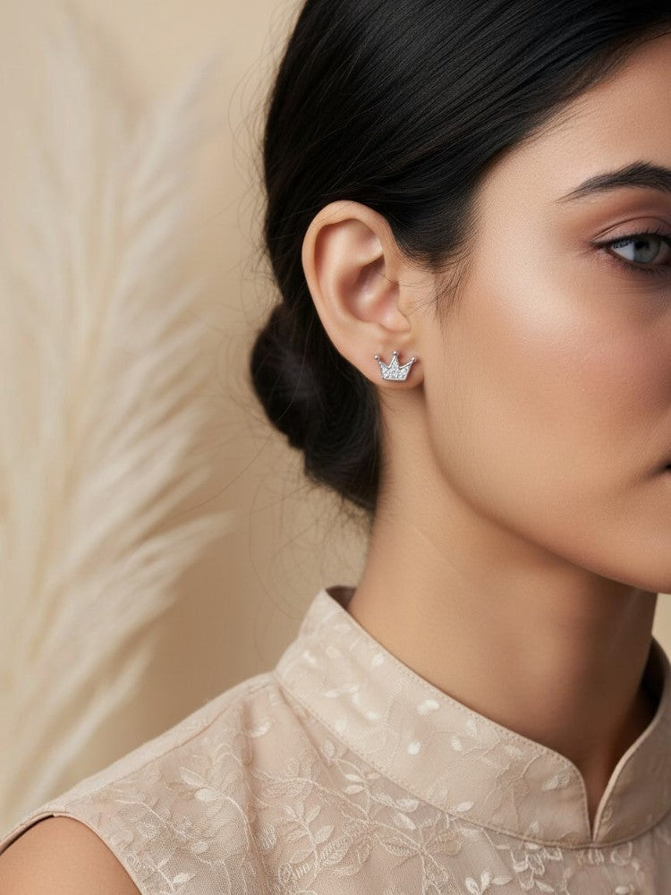 Royal wink studs