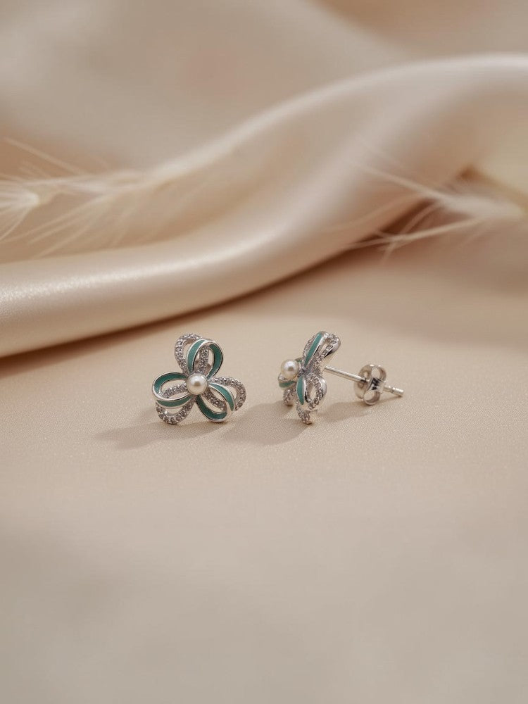 Trinity pearl ribbon studs
