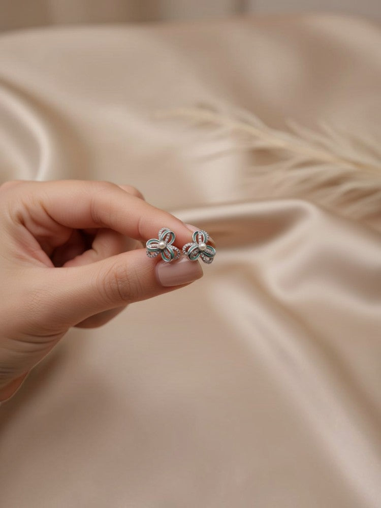Trinity pearl ribbon studs