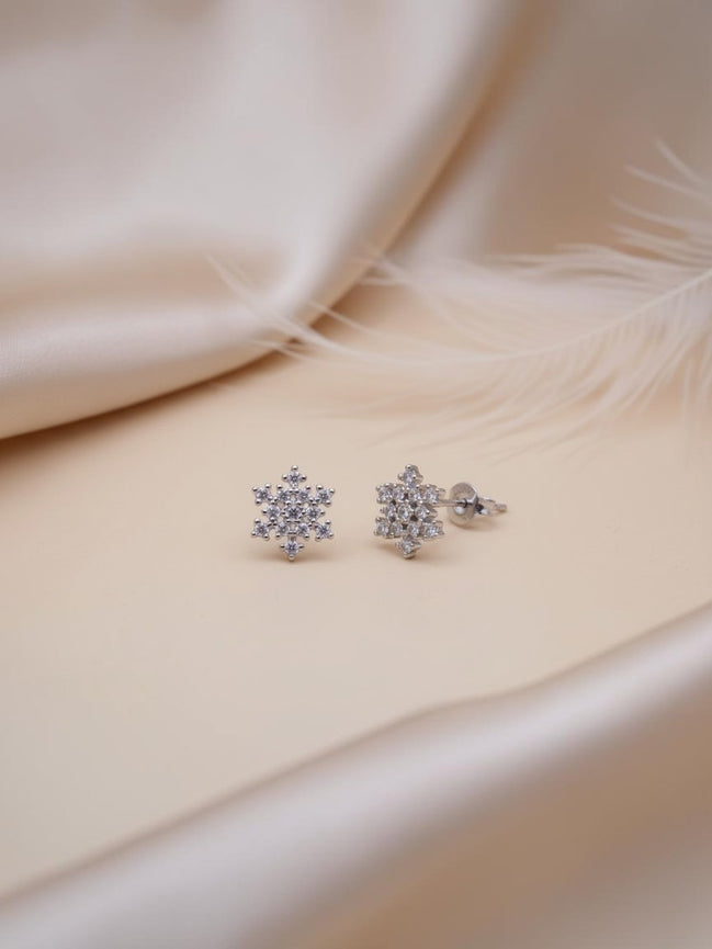 Snowflake studs
