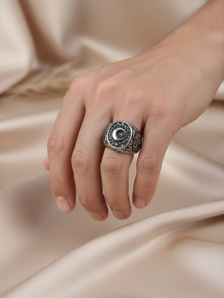 Crescent Grove Ring