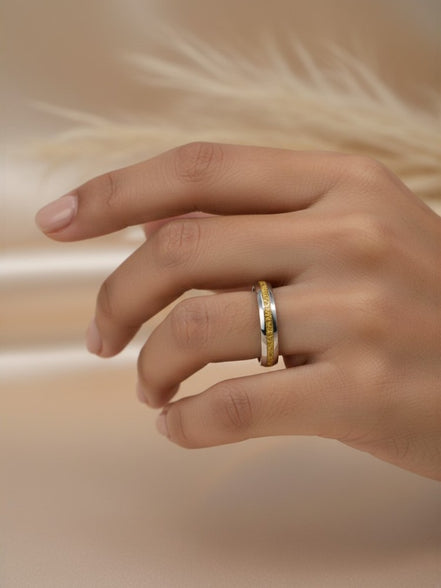 Golden vein Ring Men
