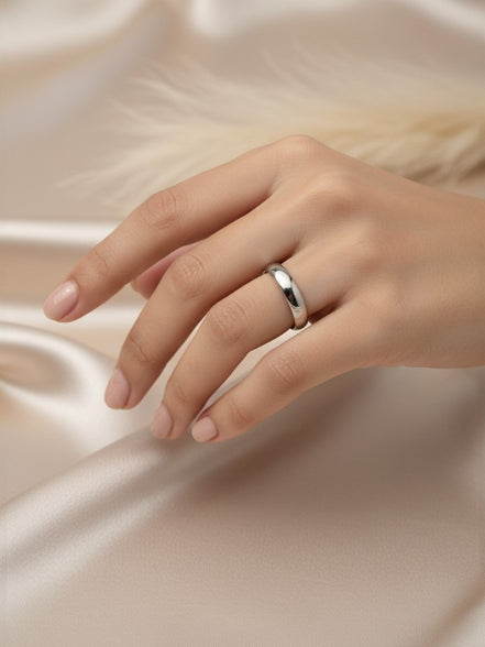 Classic Silver Curve Ring