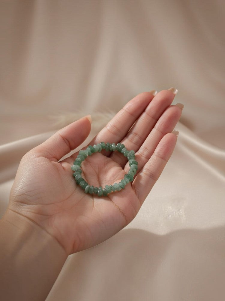 Nature glow green quartz bracelet