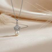 The crowned pearl Pendant