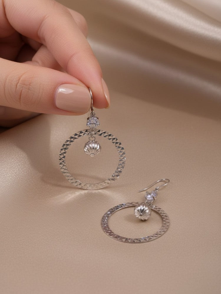 Celina Silver drop Hooks