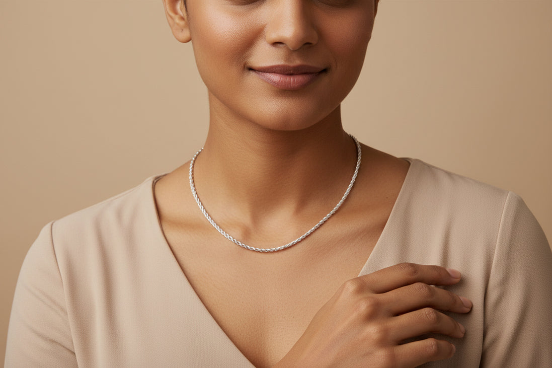 Delicate Silver Floral Ring