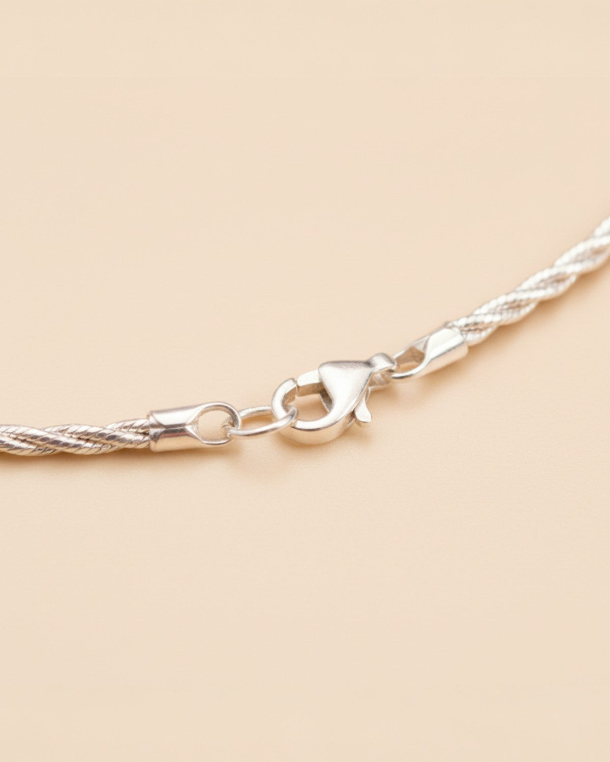 Shimmer Twist Collar Necklace