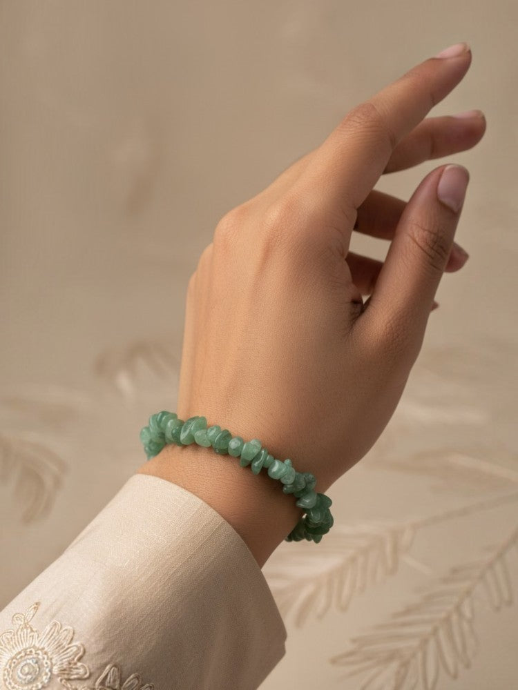 Nature glow green quartz bracelet