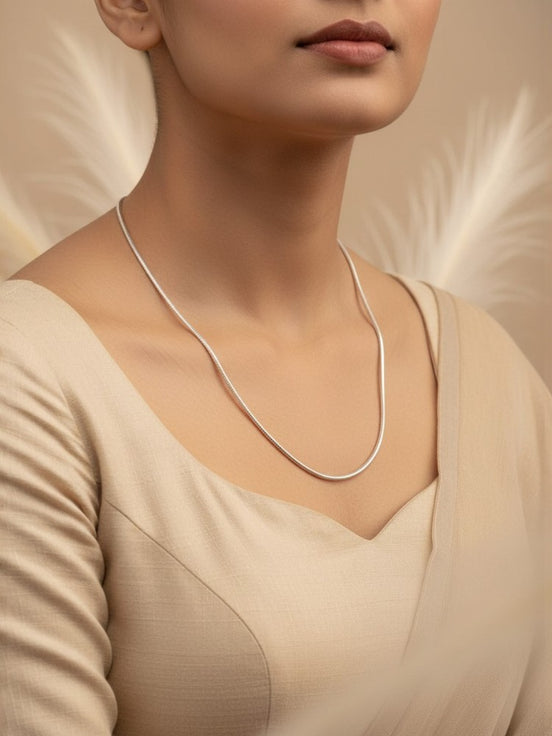 Eterna slim snake chain